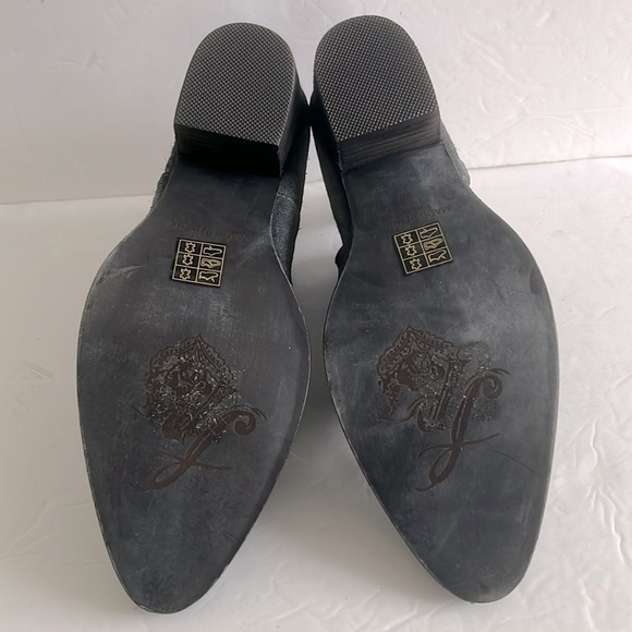 FREE PEOPLE Shoes Charm Double V Suede Ankle Block Heel Boot Size 38 or 7.5 New - Picture 8 of 8